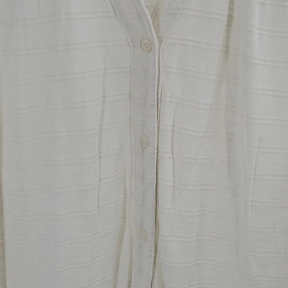 Cream Lane Bryant Short Sleeve Buttoned Up Women's Top
